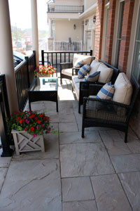 PORCH RESURFACING: THIS SUMMER’S HOTTEST LANDSCAPE TREND